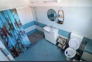 Гостевой дом Vila Jean Bart Мангалия Двухместный номер с 1 кроватью и собственной ванной комнатой-5
